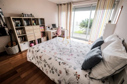 Moradia T4 para Venda em Feteira