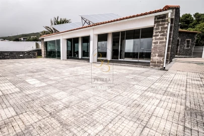 Moradia T4 para Venda em Feteira