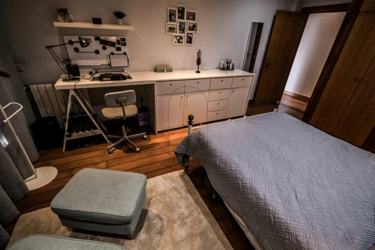 Moradia T4 para Venda em Feteira Foto 31