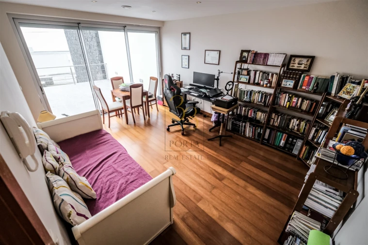 Moradia T4 para Venda em Feteira Foto 40