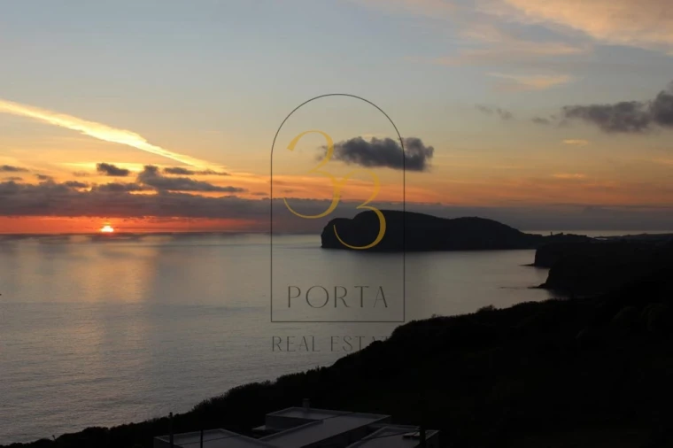 Moradia T4 para Venda em Feteira Foto 53