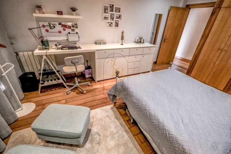 Moradia T4 para Venda em Feteira Foto 60