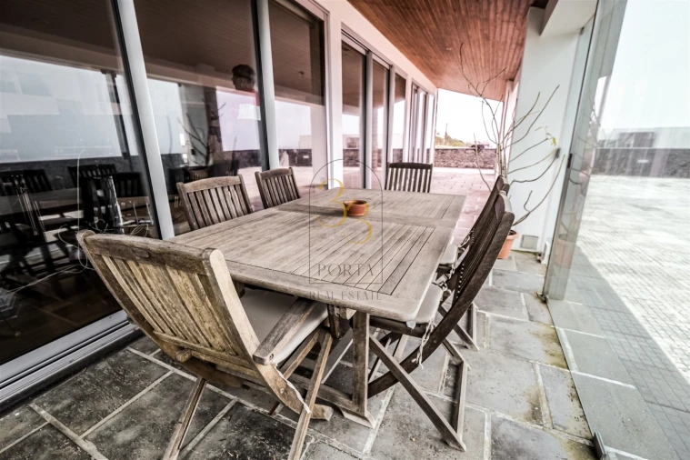 Moradia T4 para Venda em Feteira Foto 22