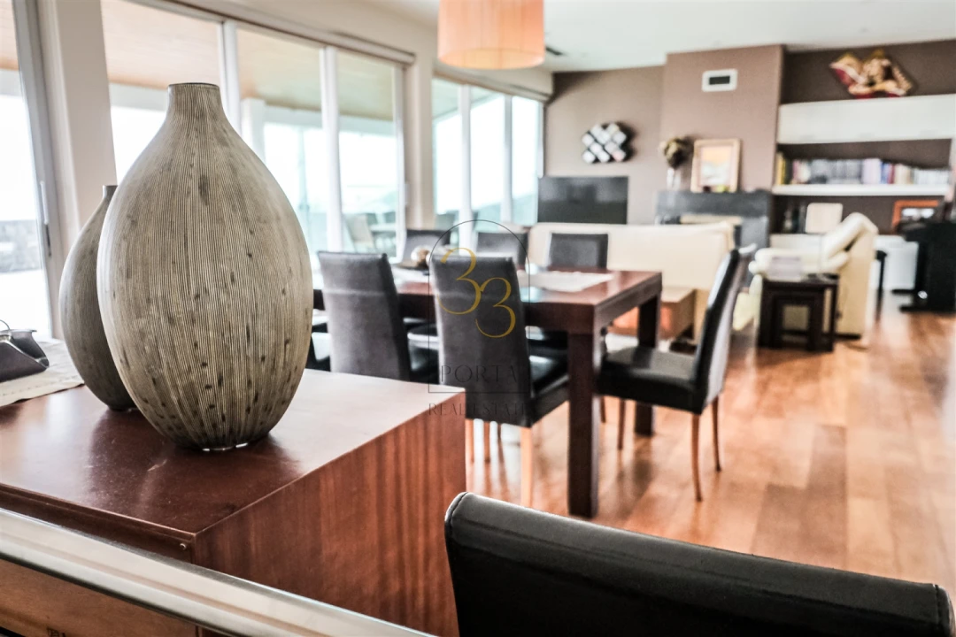 Moradia T4 para Venda em Feteira Foto 13