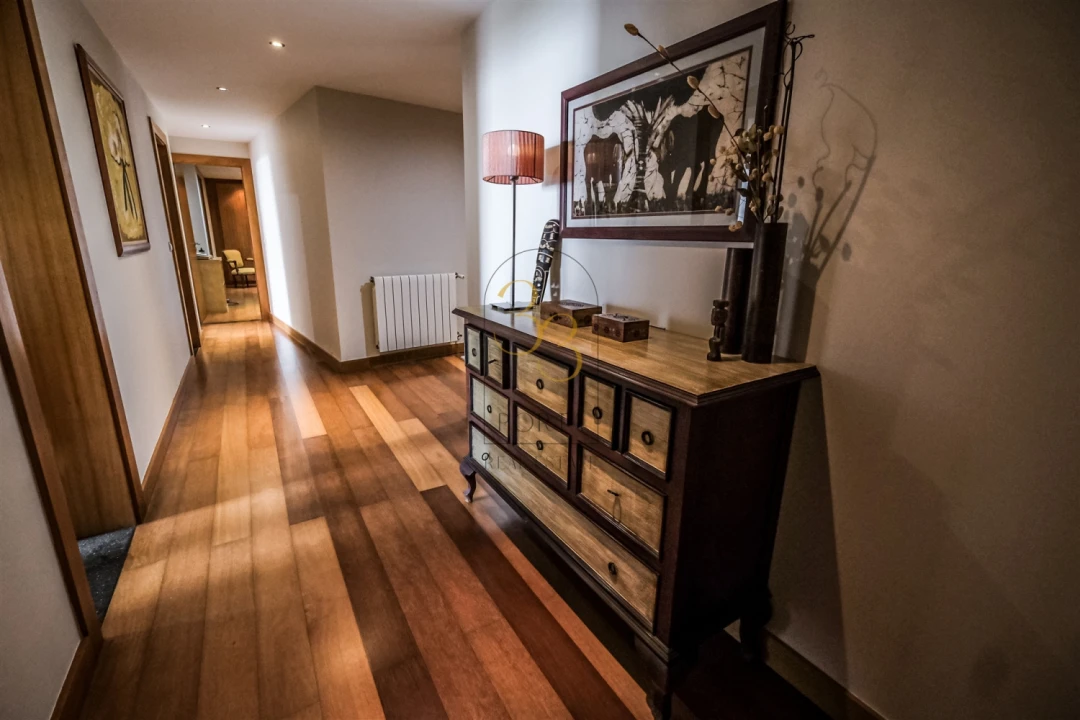 Moradia T4 para Venda em Feteira Foto 35