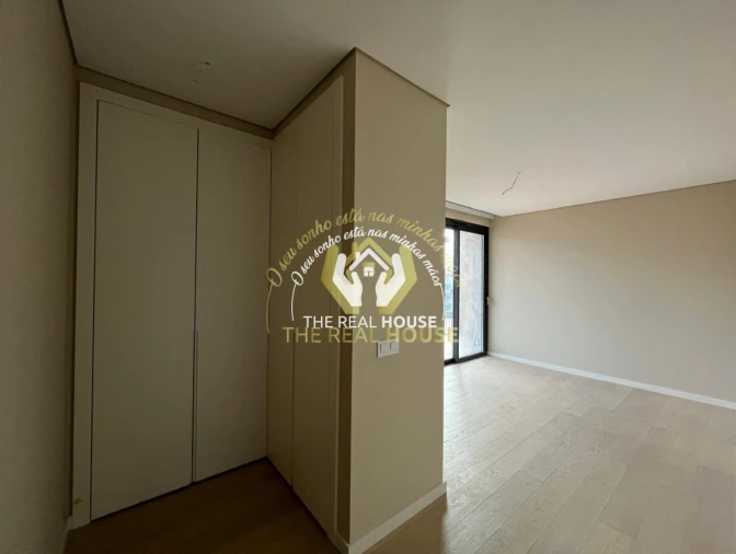 Apartamento T3 para Venda em São Martinho Foto 6