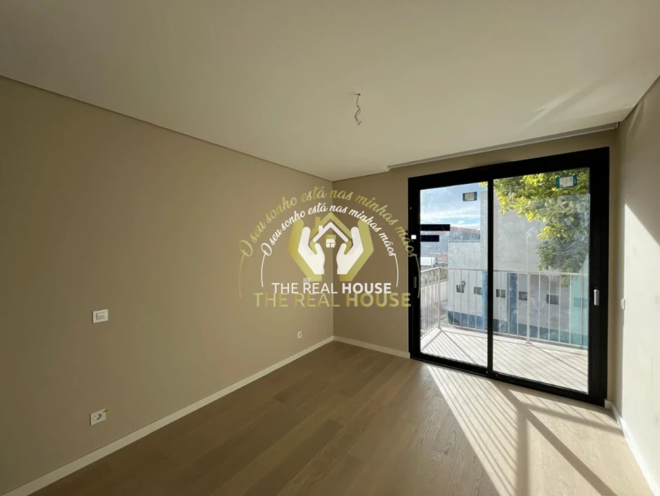 Apartamento T3 para Venda em São Martinho Foto 8