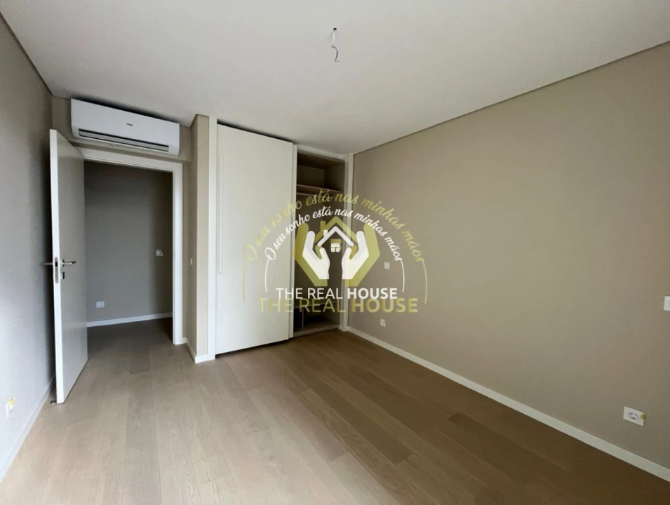 Apartamento T3 para Venda em São Martinho Foto 9