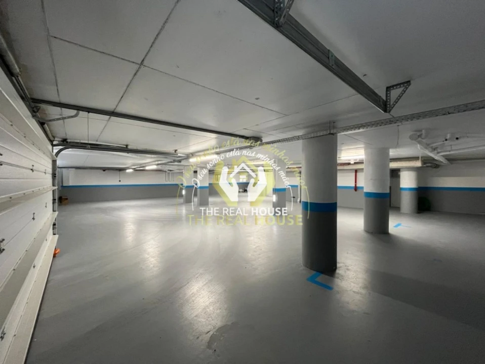 Apartamento T2 para Venda em São Martinho Foto 22
