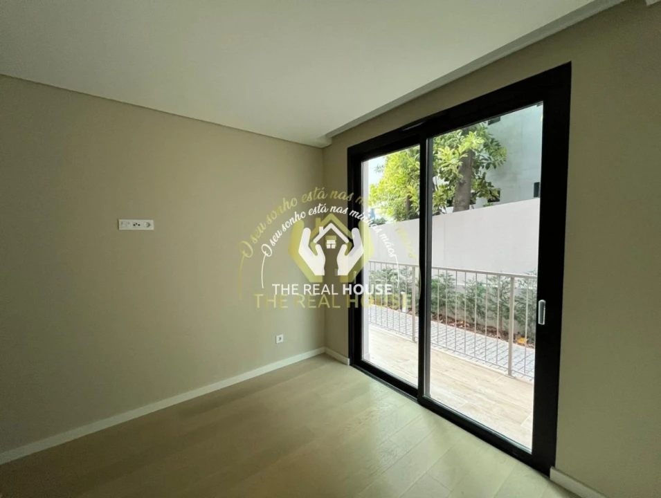 Apartamento T2 para Venda em São Martinho Foto 12