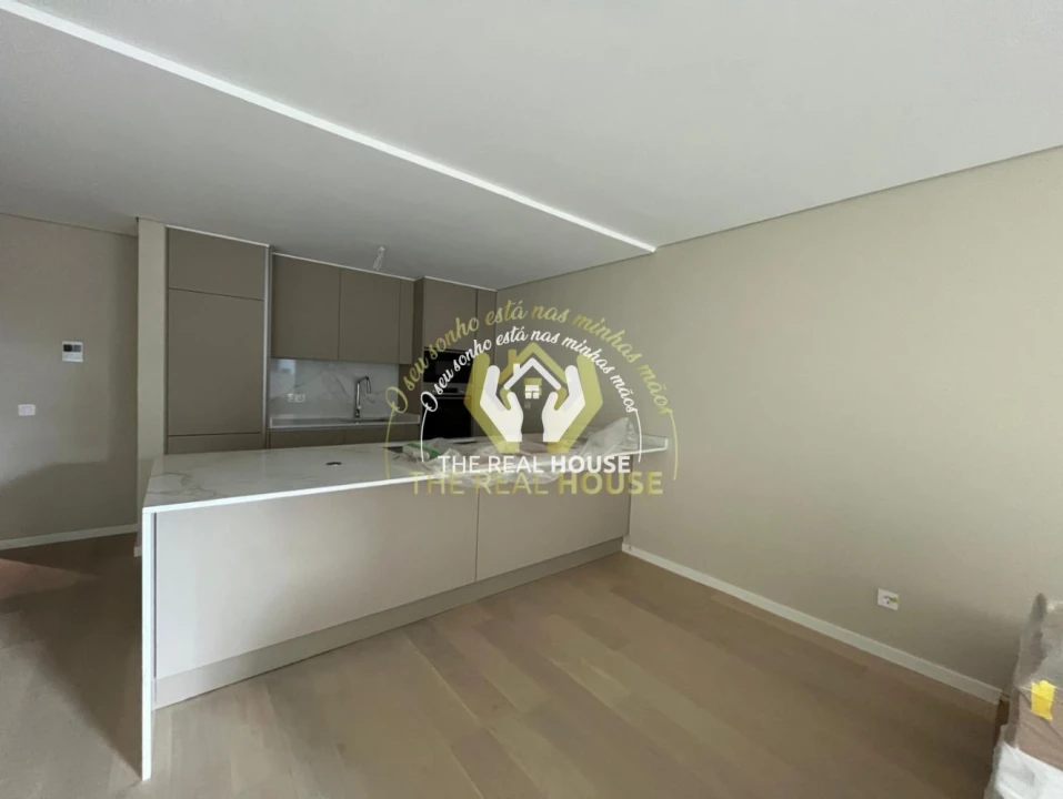 Apartamento T2 para Venda em São Martinho Foto 2