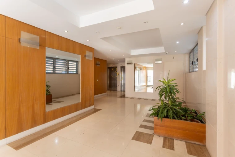 Apartamento T2 para Venda em São Vicente Foto 33