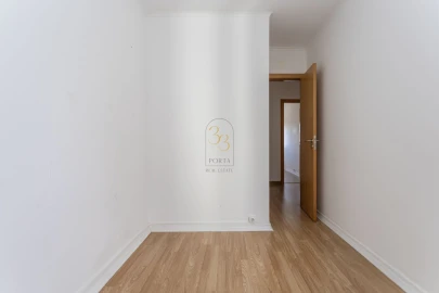 Apartamento T3 para Venda em Alvalade