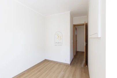 Apartamento T3 para Venda em Alvalade