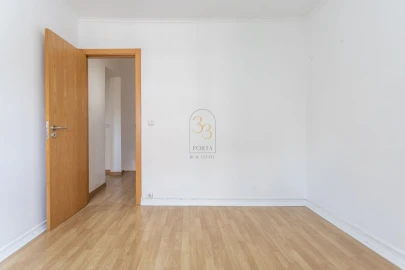 Apartamento T3 para Venda em Alvalade