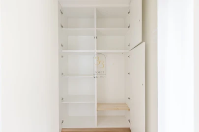 Apartamento T3 para Venda em Alvalade