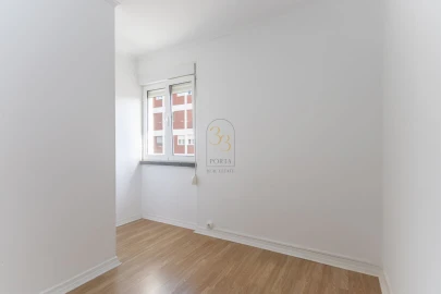 Apartamento T3 para Venda em Alvalade