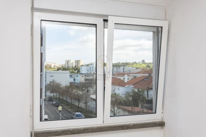 Apartamento T3 para Venda em Alvalade