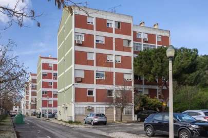 Apartamento T3 para Venda em Alvalade