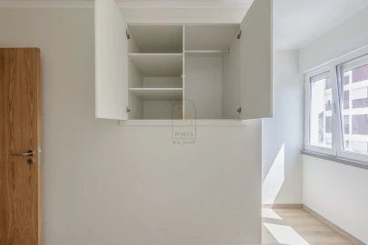 Apartamento T3 para Venda em Alvalade