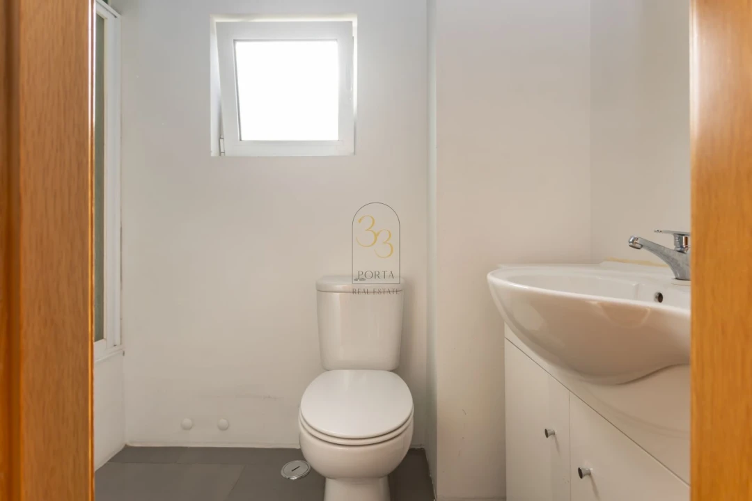 Apartamento T3 para Venda em Alvalade Foto 24