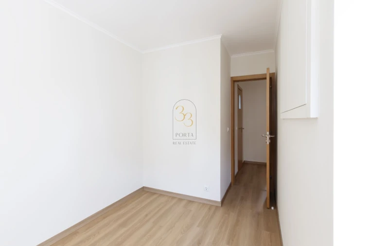 Apartamento T3 para Venda em Alvalade Foto 29