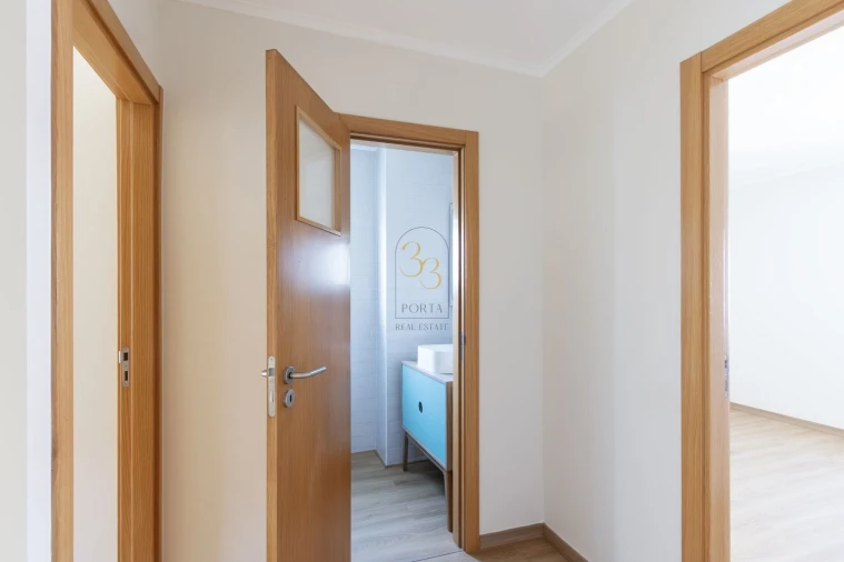 Apartamento T3 para Venda em Alvalade Foto 36