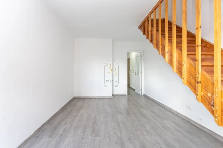 Apartamento T3 para Venda em Alvalade Foto 2