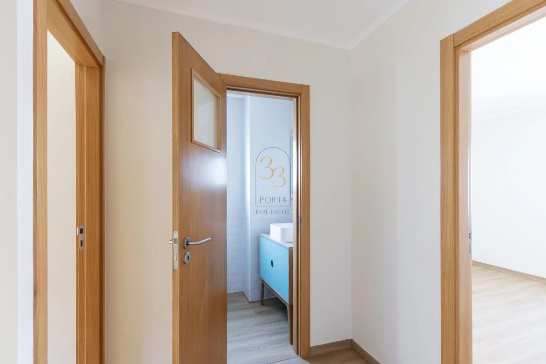 Apartamento T3 para Venda em Alvalade Foto 36