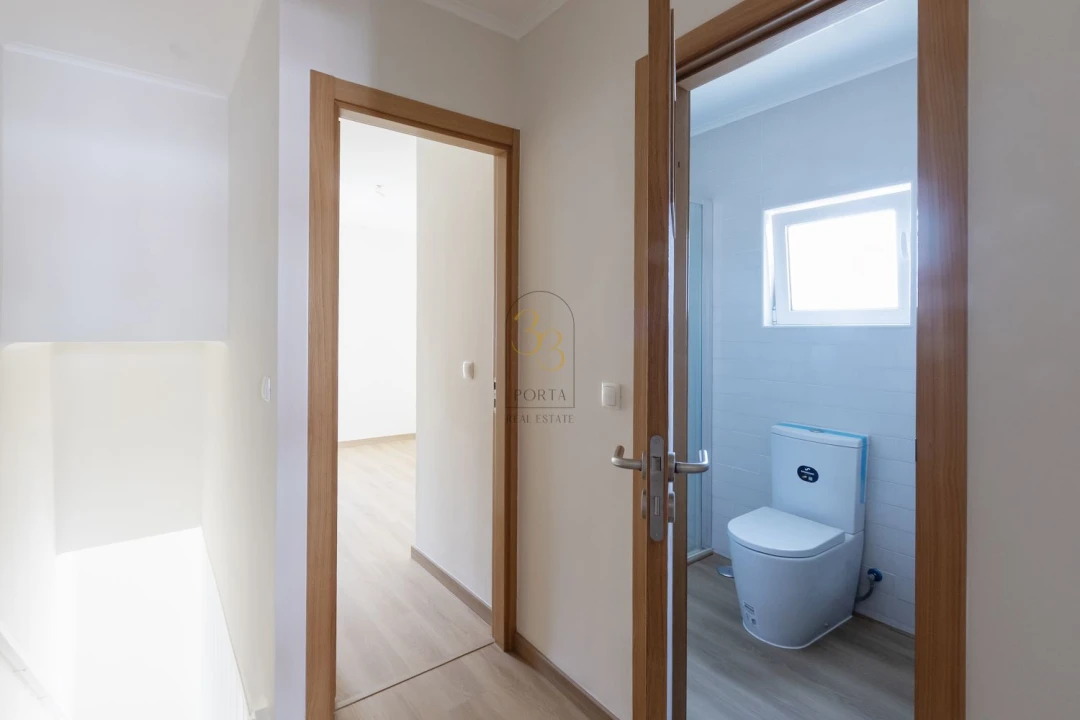 Apartamento T3 para Venda em Alvalade Foto 37