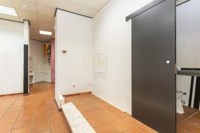 Loja para Venda em Oeiras e São Julião da Barra, Paço de Arcos e Caxias