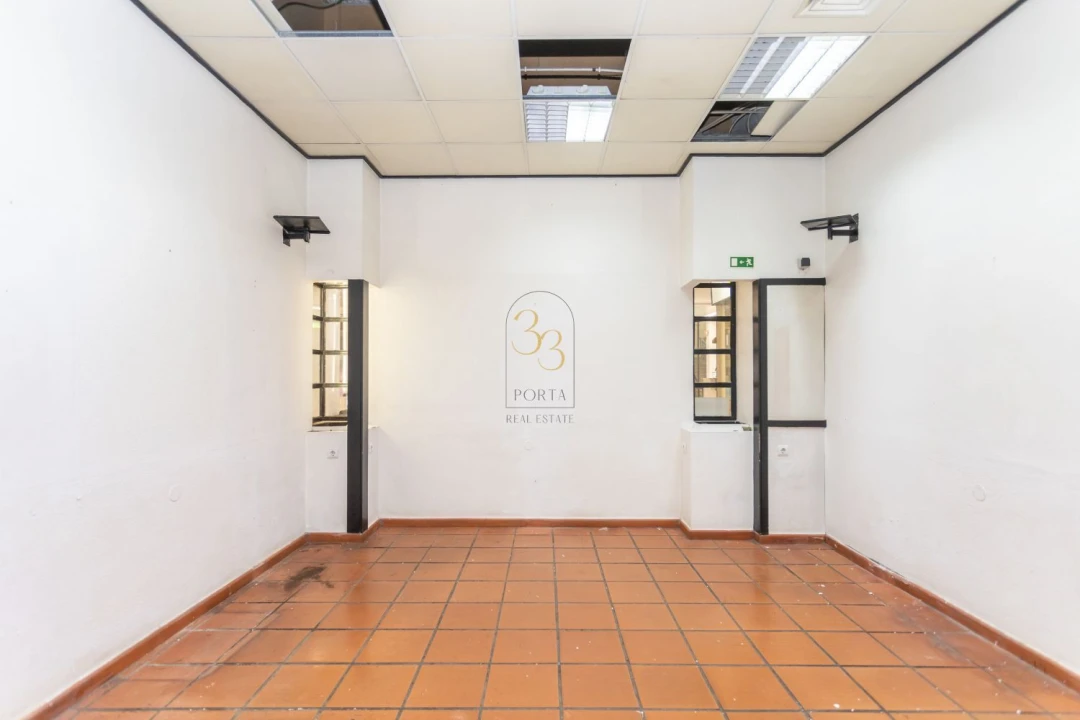 Loja para Venda em Oeiras e São Julião da Barra, Paço de Arcos e Caxias Foto 12