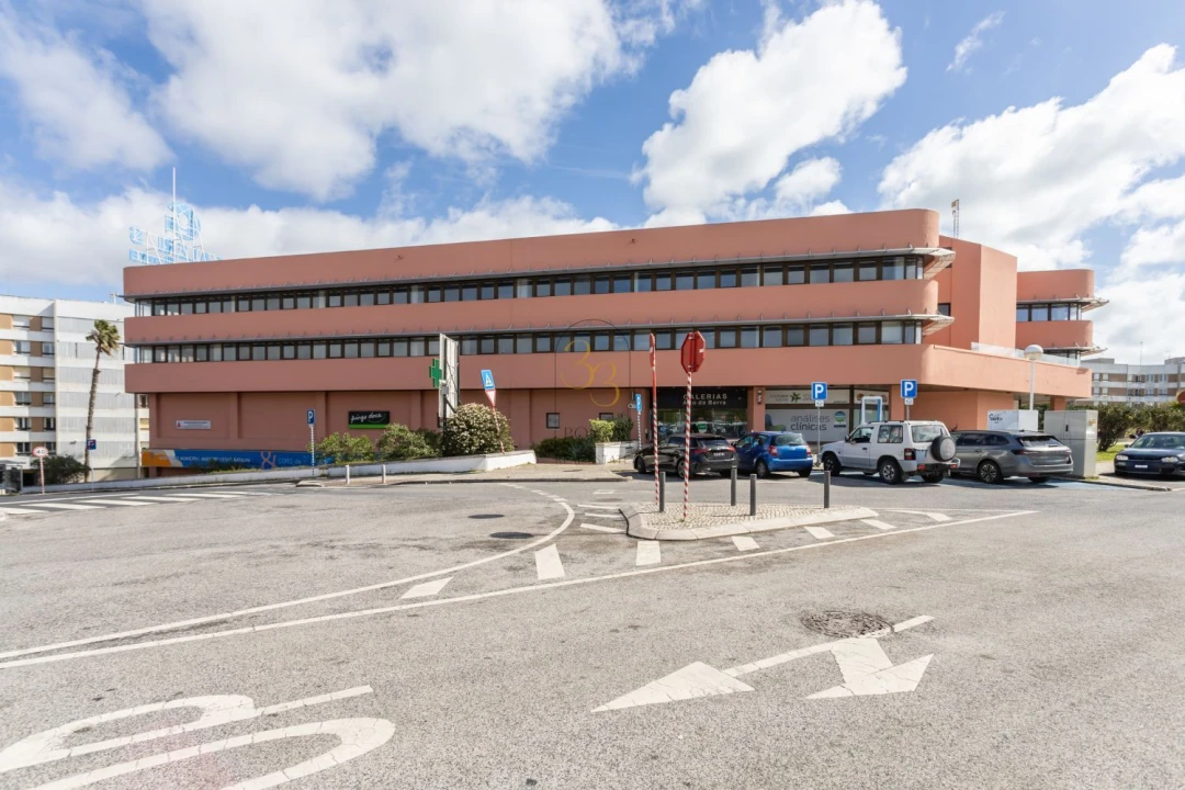 Loja para Venda em Oeiras e São Julião da Barra, Paço de Arcos e Caxias Foto 24