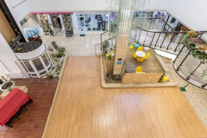 Loja para Venda em Oeiras e São Julião da Barra, Paço de Arcos e Caxias