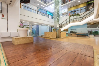 Loja para Venda em Oeiras e São Julião da Barra, Paço de Arcos e Caxias