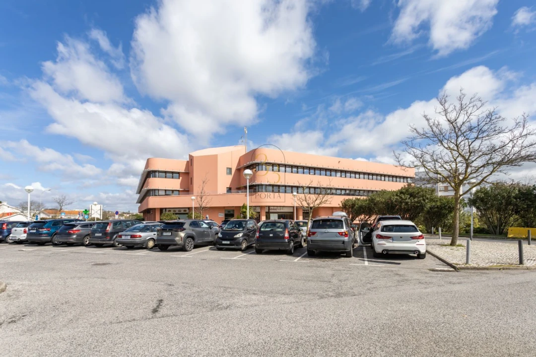 Loja para Venda em Oeiras e São Julião da Barra, Paço de Arcos e Caxias Foto 12