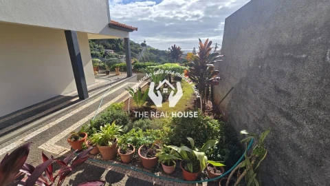 Moradia T3 para Venda em Imaculado Coração de Maria