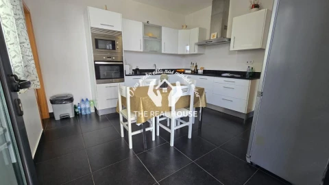 Moradia T3 para Venda em Imaculado Coração de Maria