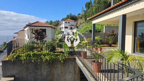 Moradia T3 para Venda em Imaculado Coração de Maria