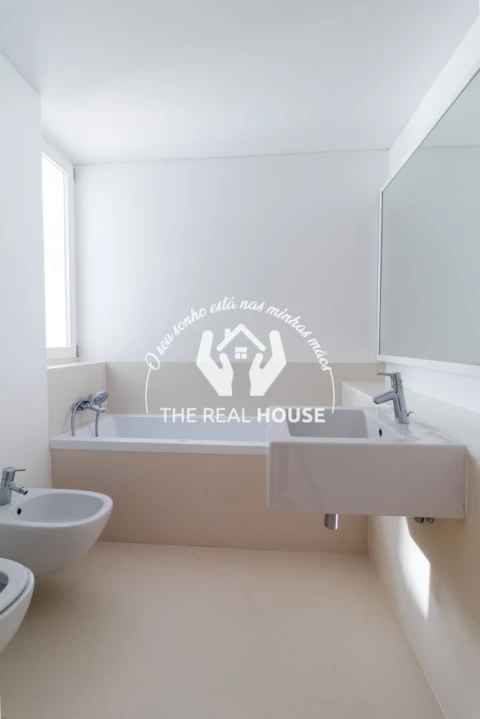 Moradia T3 para Venda em São Martinho