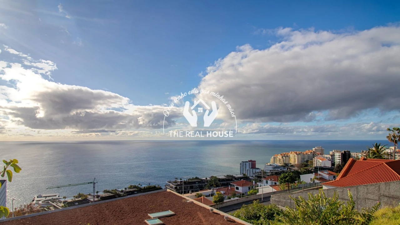 Moradia T3 para Venda em São Martinho Foto 8