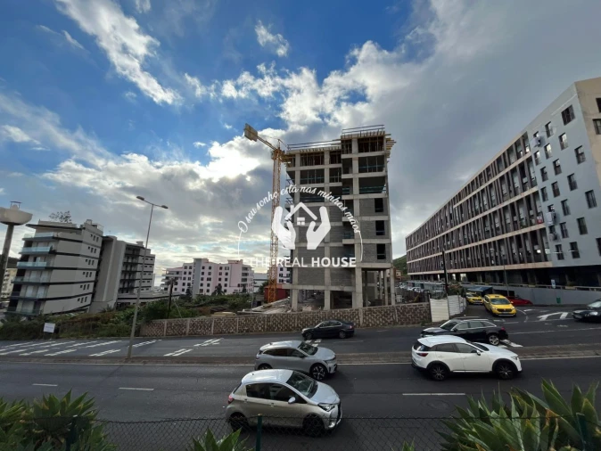 Apartamento T1 para Venda em São Martinho Foto 2