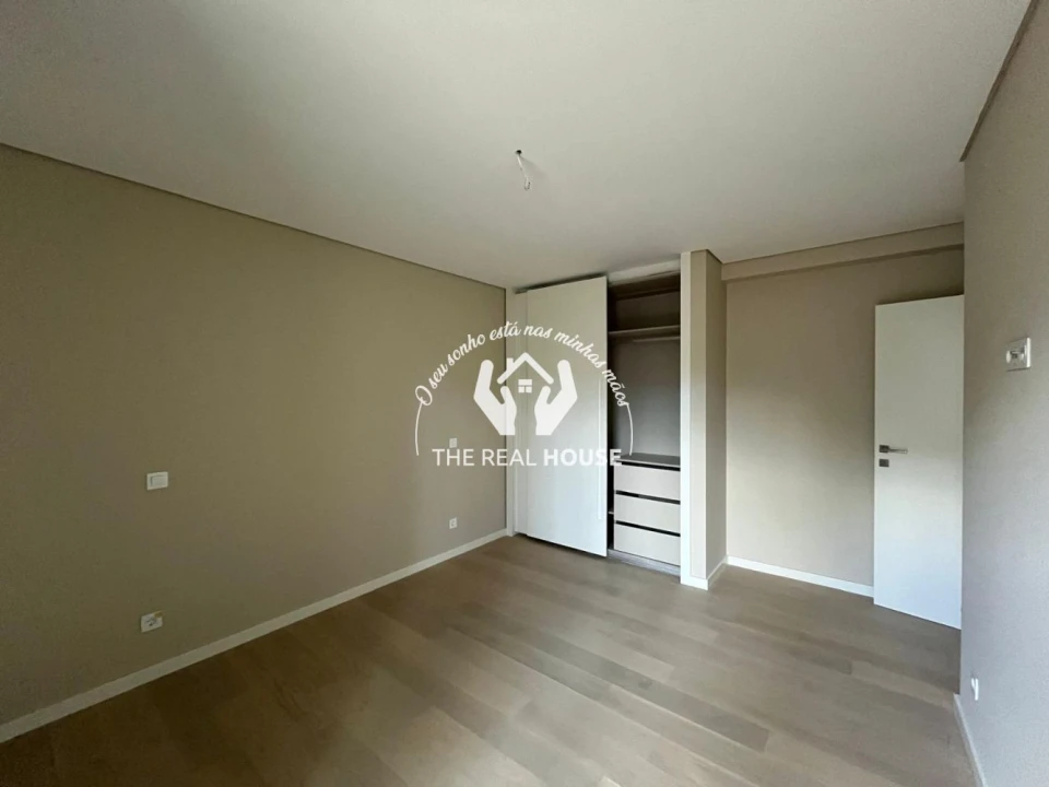 Apartamento T2 para Venda em São Martinho Foto 8