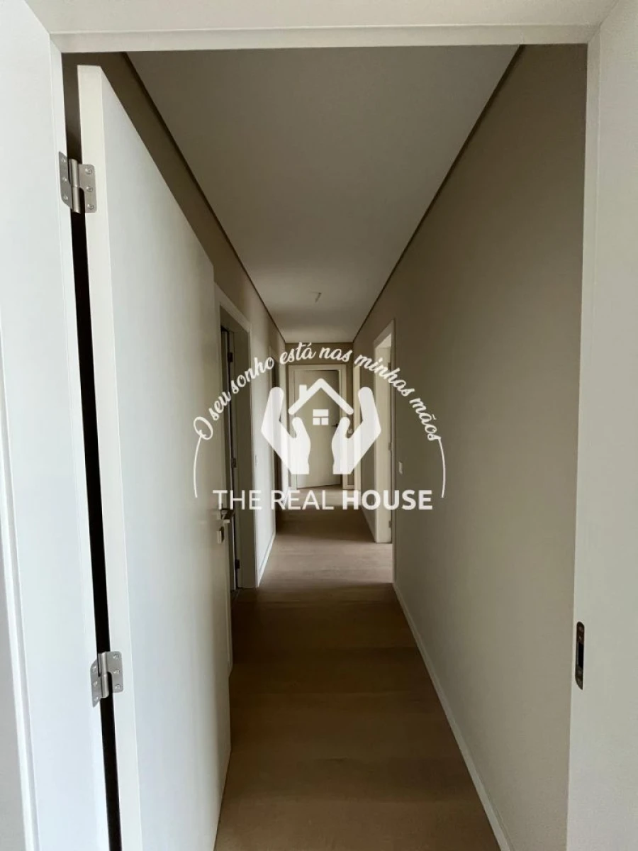 Apartamento T3 para Venda em São Martinho Foto 18