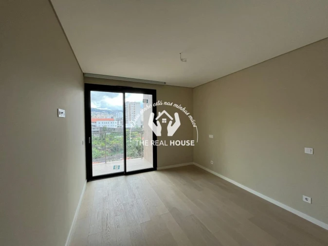 Apartamento T3 para Venda em São Martinho Foto 11