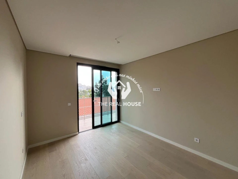 Apartamento T2 para Venda em São Martinho Foto 11