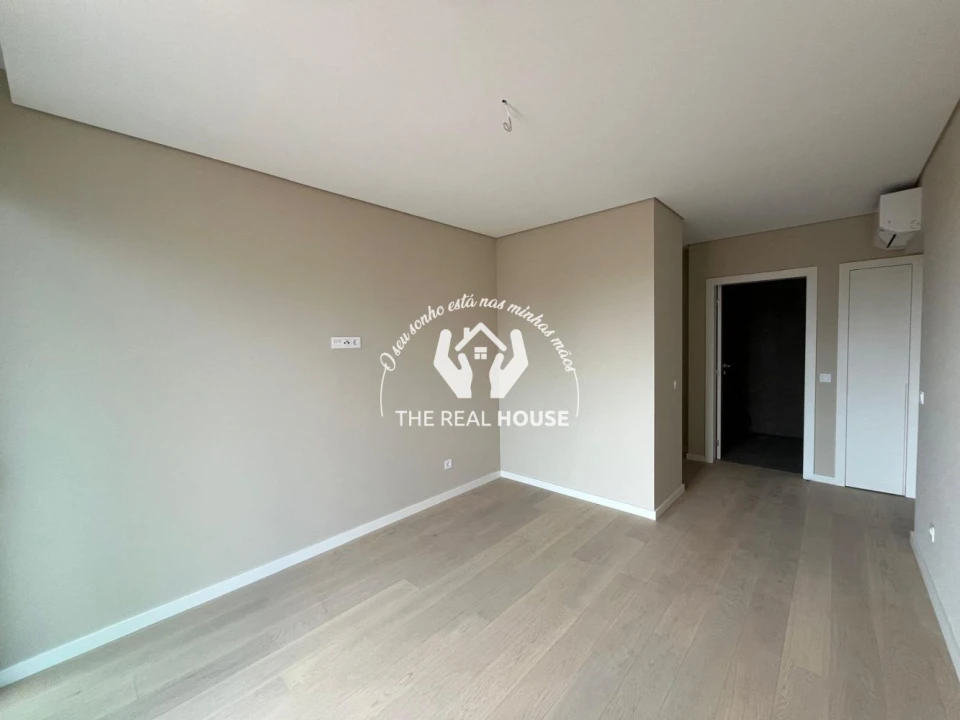 Apartamento T2 para Venda em São Martinho Foto 12