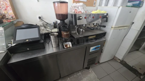 Loja para Trespasse em Benfica