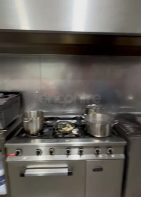 Loja para Trespasse em Rio de Mouro