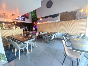 Loja para Trespasse em Rio de Mouro